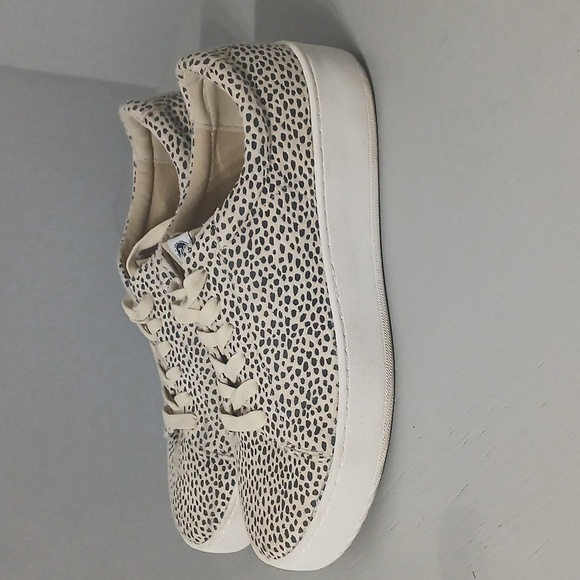 Coconuts By Matisse Cream and Black Polka Dot Sneakers, Gentle Used, Sz 9 - Picture 2 of 6
